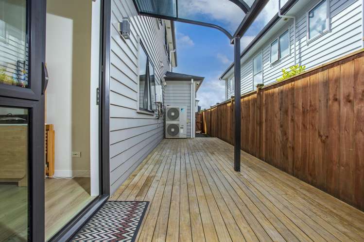 15 Thomas Rielly Avenue Hobsonville_19