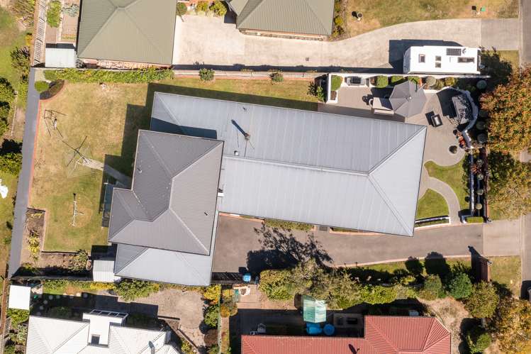 6 Robalan Place Redwoodtown_36