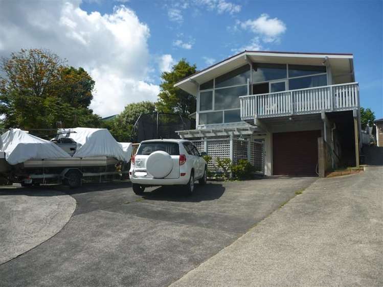 13 Gerwyn Place Pakuranga Heights_10
