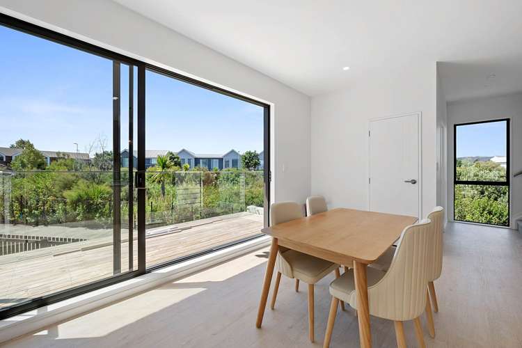 91 Joshua Carder Drive Hobsonville_13