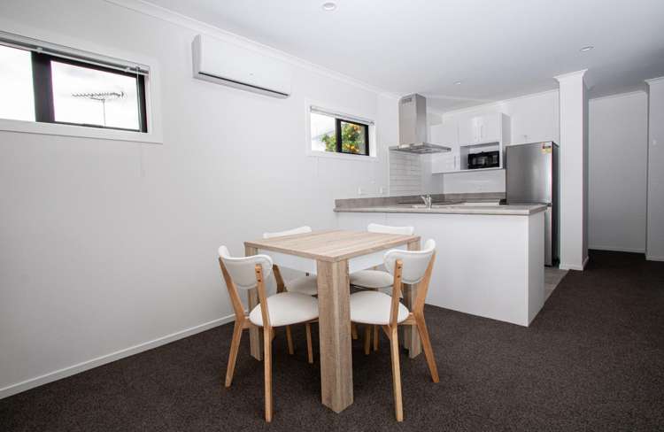 8/17 Lyon Street 1067_5