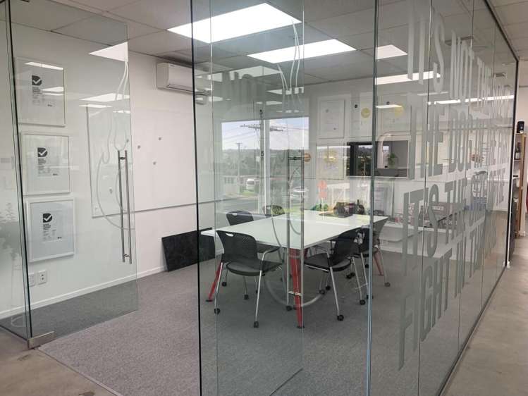 2D Burns Avenue Takapuna_9