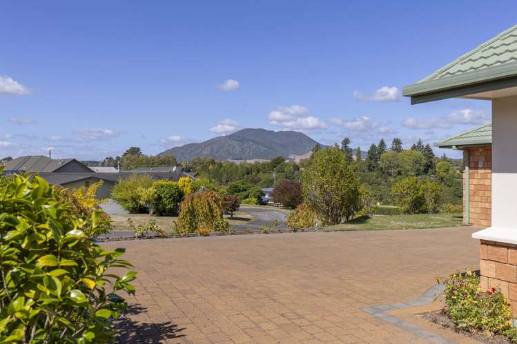 8 Belvedere Grove Rangatira Park_27