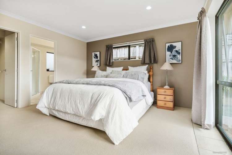 6 Four Oaks Place Pukekohe_6