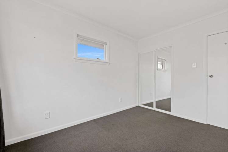 35 Basingstoke Street Aranui_12