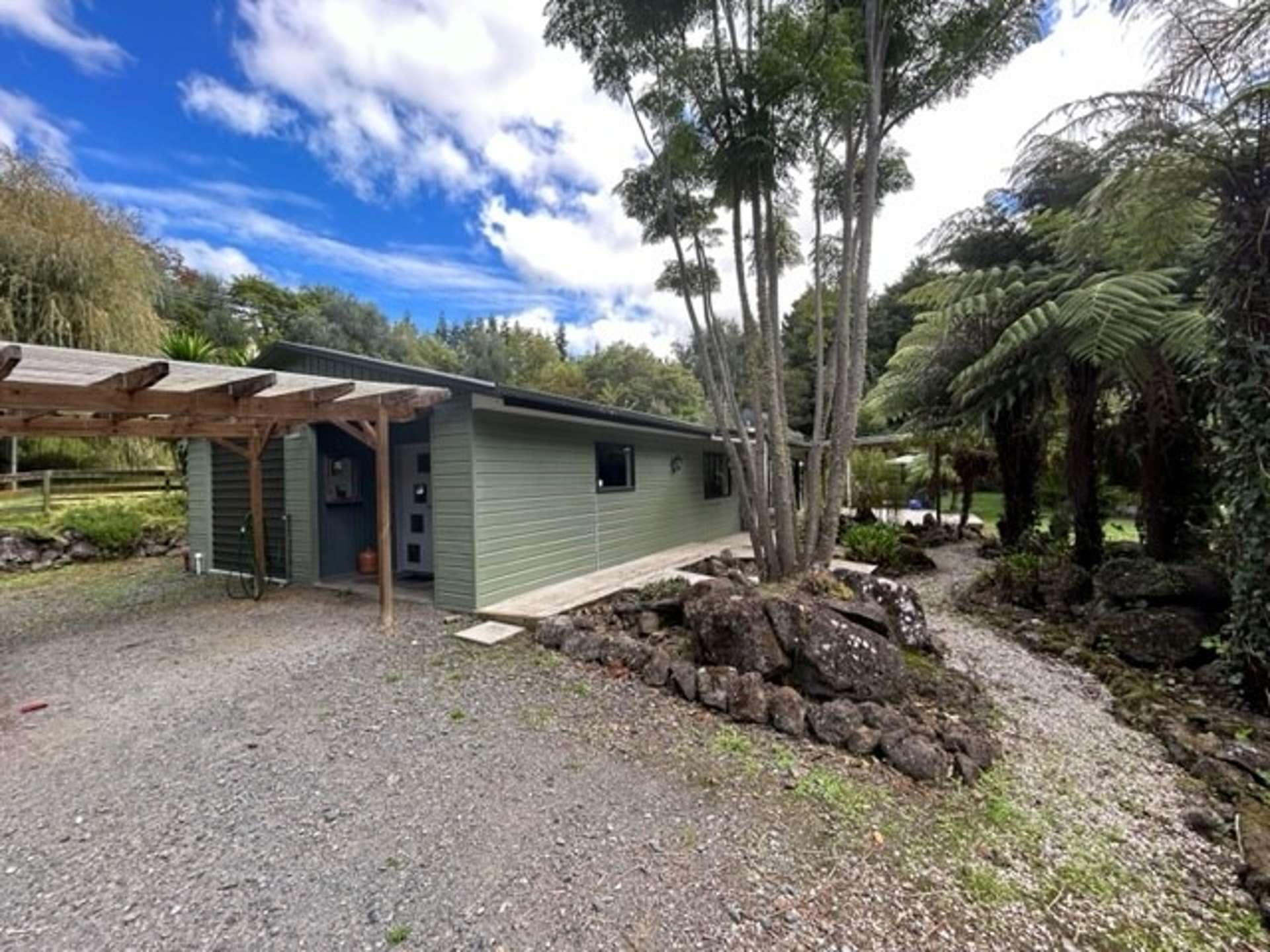 397 Tauraroa Road 2055_0