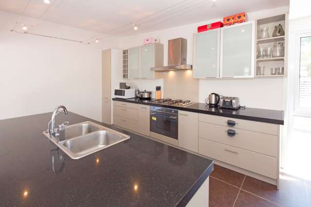 9c Brandon Road Manly_4