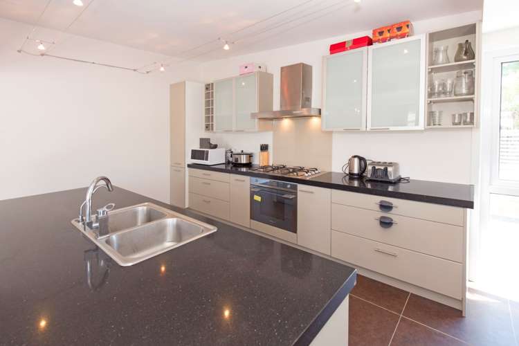 9c Brandon Road Manly_4