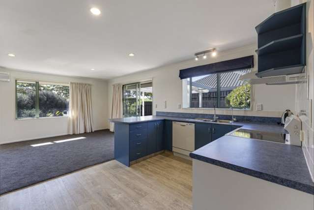 27 Kingsford Drive Stoke_4