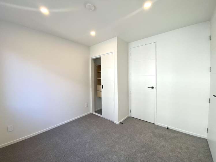 12A Tenterden Ave 1728_19