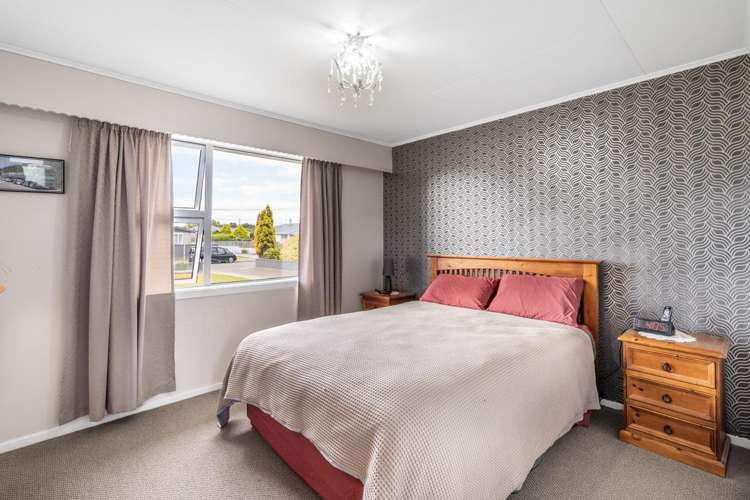 63 Edinburgh Crescent Waikiwi_12