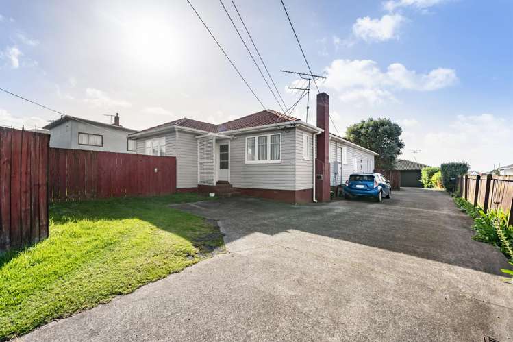 55 Hamlin Road_0