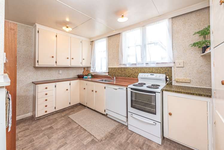 253 Somme Parade Aramoho_2