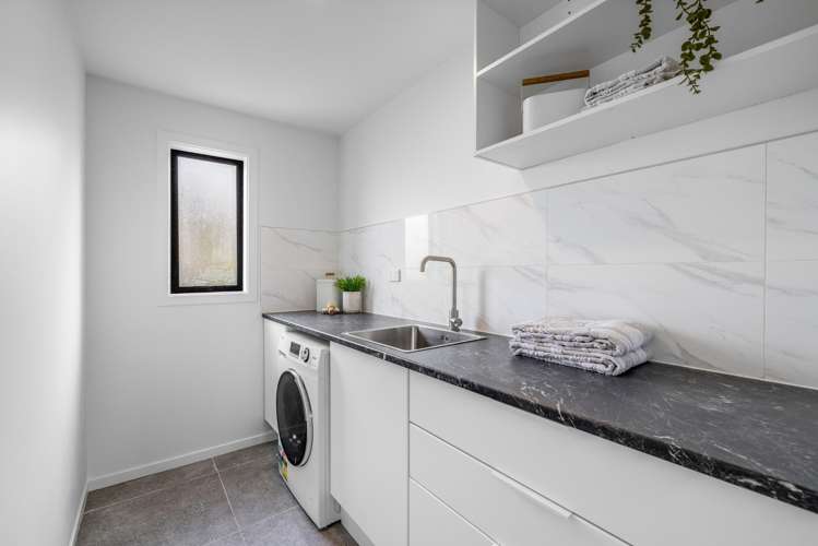 1/207 Main North Road Redwood_9