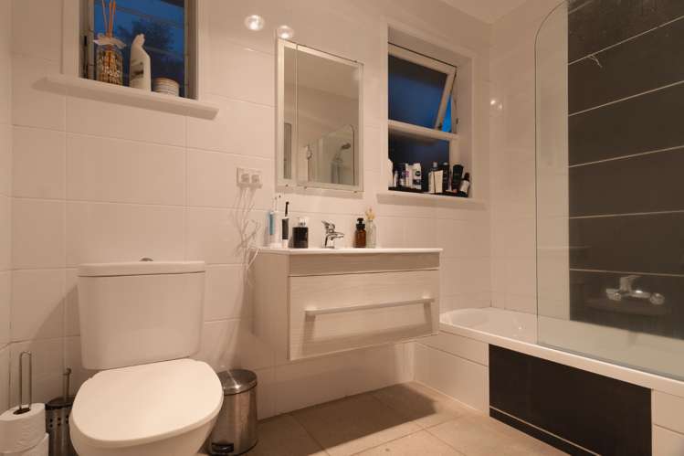 7 Mcphail Street Birkdale_7