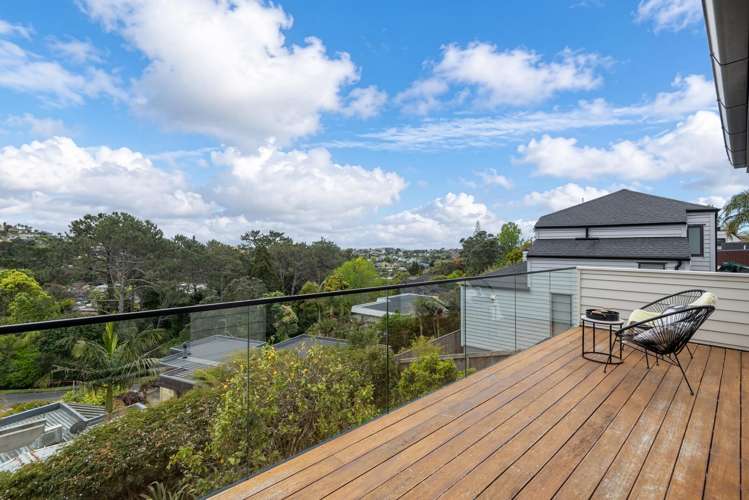 67A Sunrise Avenue Murrays Bay_12