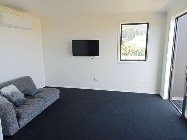 2/1 St Abbs Place North Dunedin_6