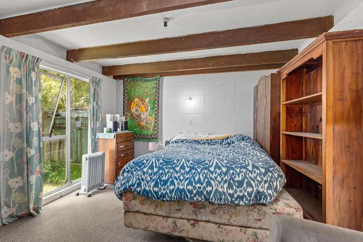 1 & 2/25 Marion Street Silverstream_25