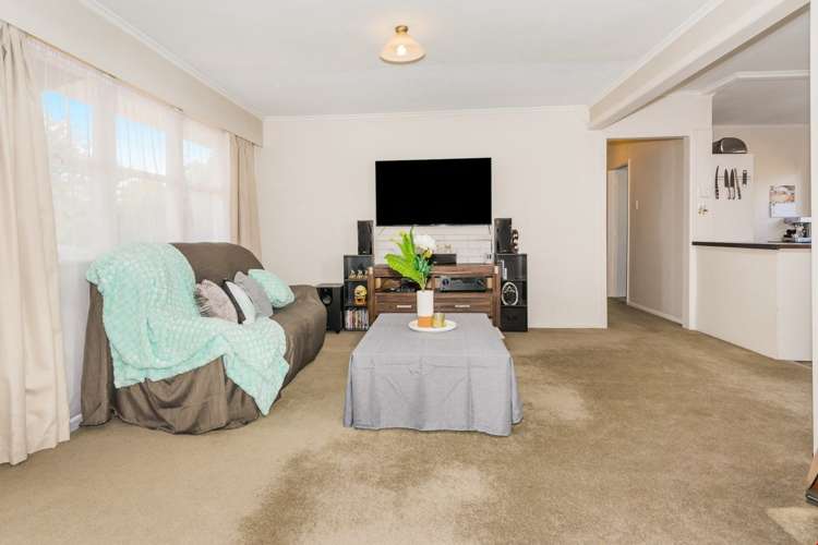 2/5 Gazelle Avenue Beach Haven_5