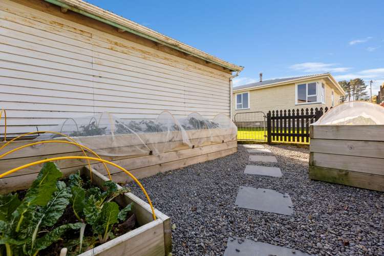 16 Cumming Street Okato_26