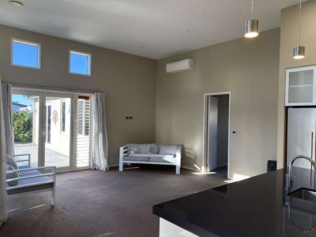 11 Charteris Rise 1052_4