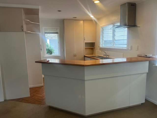 7 Pandora Place Pakuranga_2