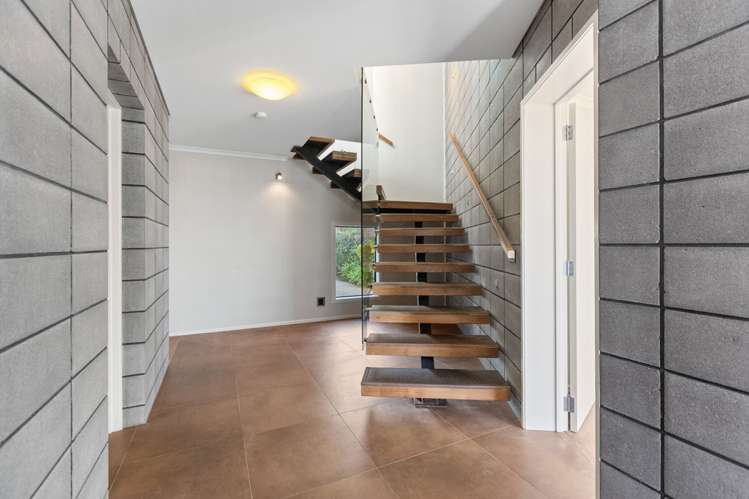 16 Woolcombe Terrace New Plymouth Central_6