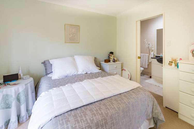 10 Hansworth Place Flat Bush_9