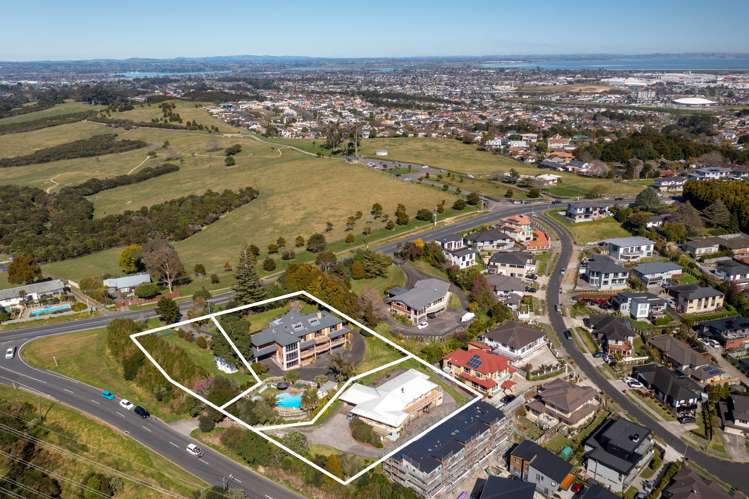 156 Redoubt Road Flat Bush_19