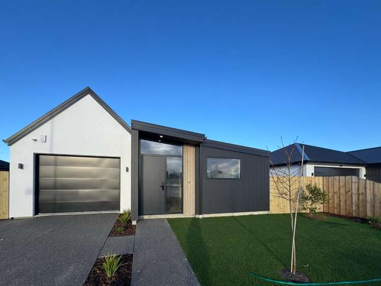 66 Sholto Duncan Crescent_0