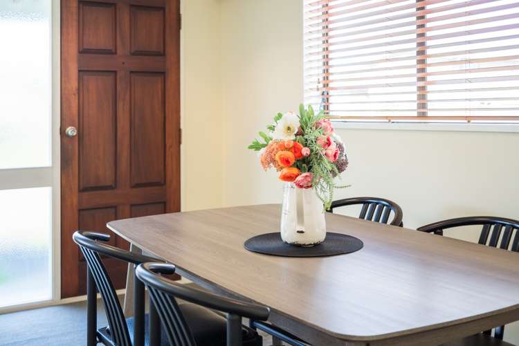 8 Heayns Place Feilding_17