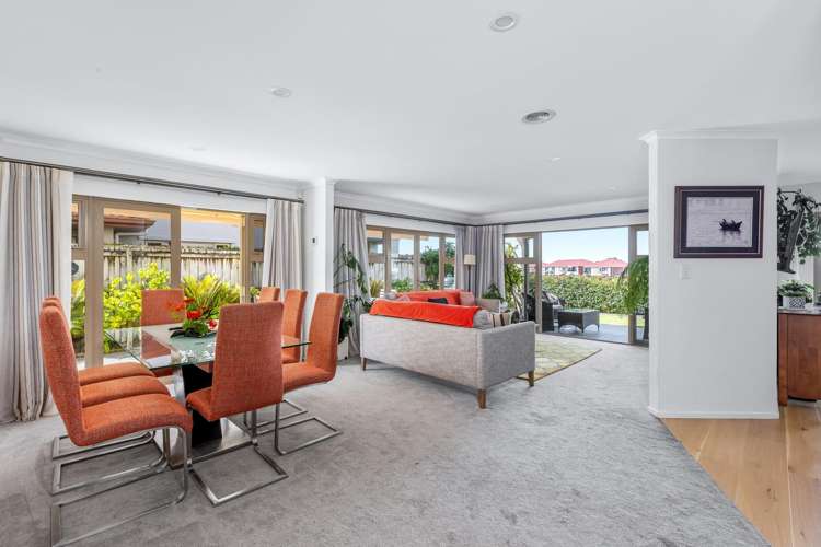 1/126 Whangaparaoa Road Red Beach_7