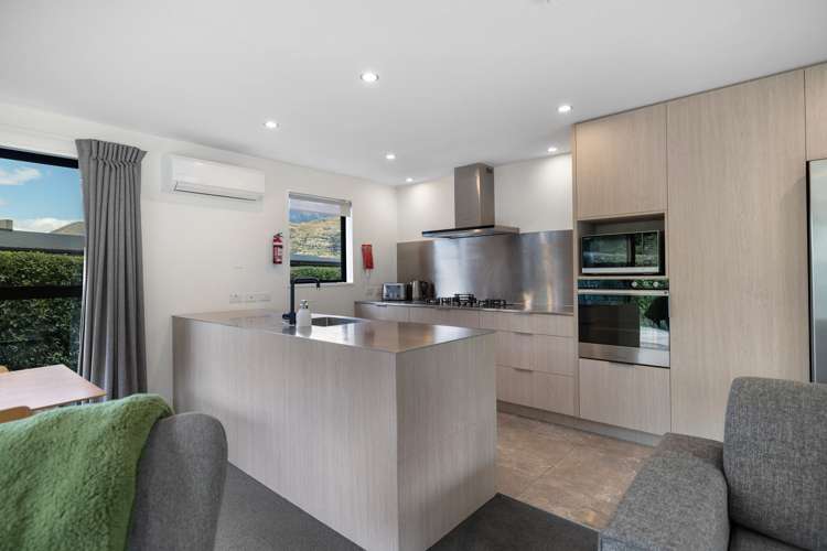 4 Doc Wells Lane Queenstown_14