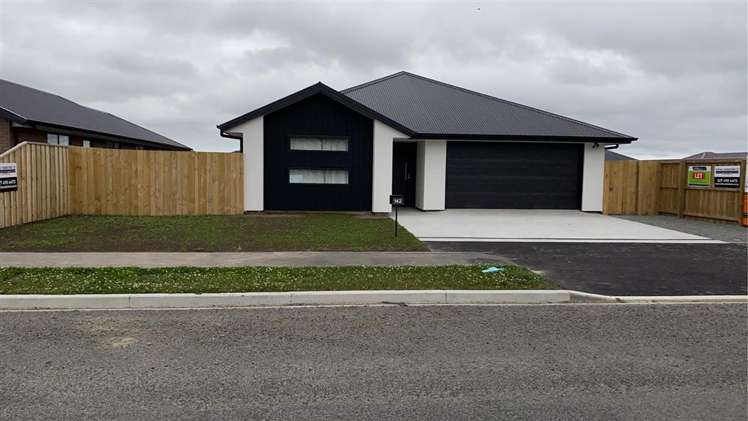 142 Trevors Road_0