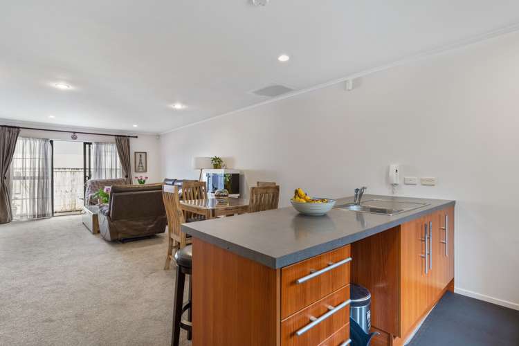 74/42 Holly Street Avondale_7