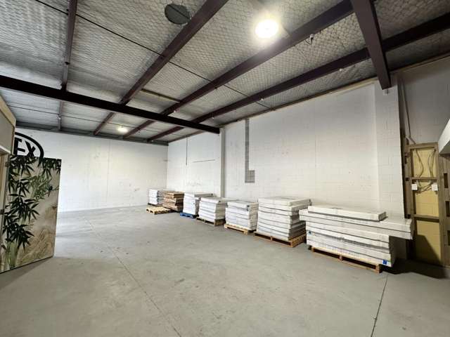 2/108 Railside Avenue Henderson_4