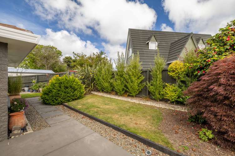 2/95 Cottonwood Street Parklands_14