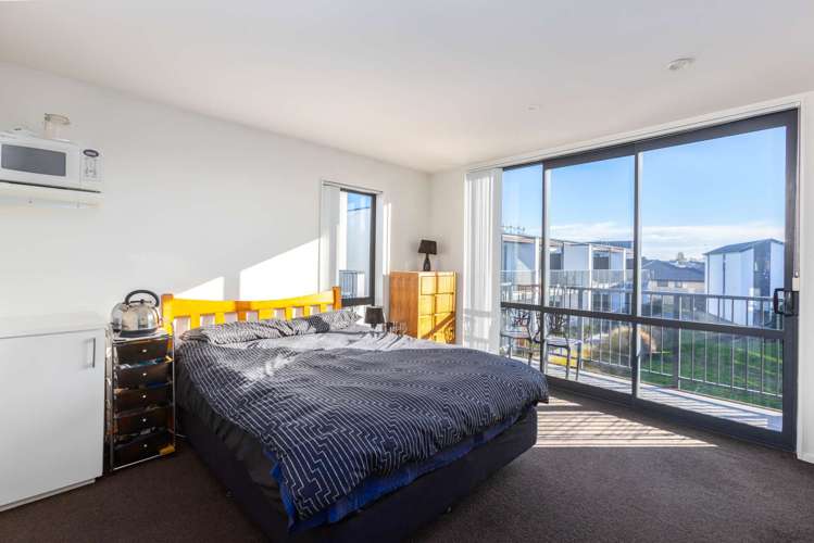 32/17 Bunyan Street Waltham_5