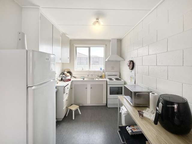 2/32 Baird Street 10549_2