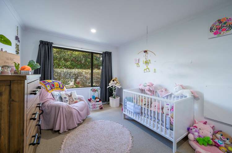 6 Saint James Avenue Richmond_16