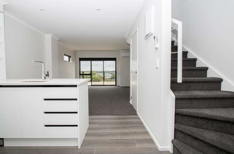 12/14 Ruakiwi Road 500063_3