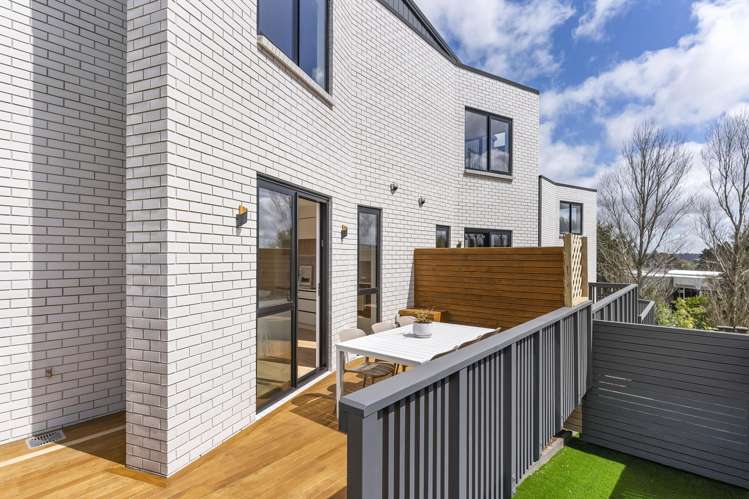 14A Altair Place Windsor Park_18