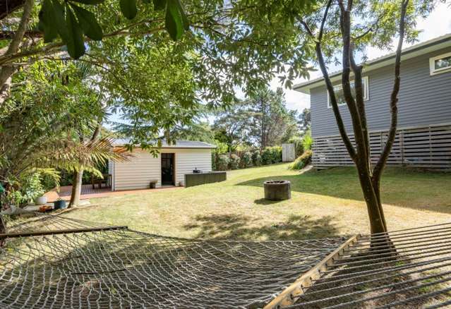 196 Glengarry Road Glen Eden_1