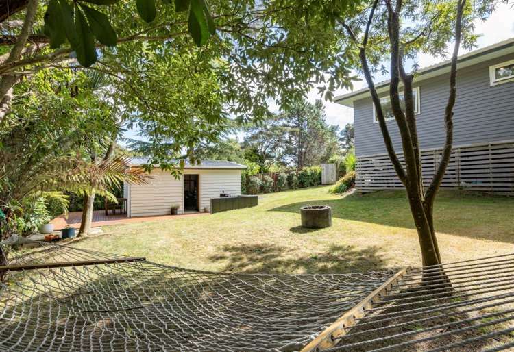 196 Glengarry Road Glen Eden_1