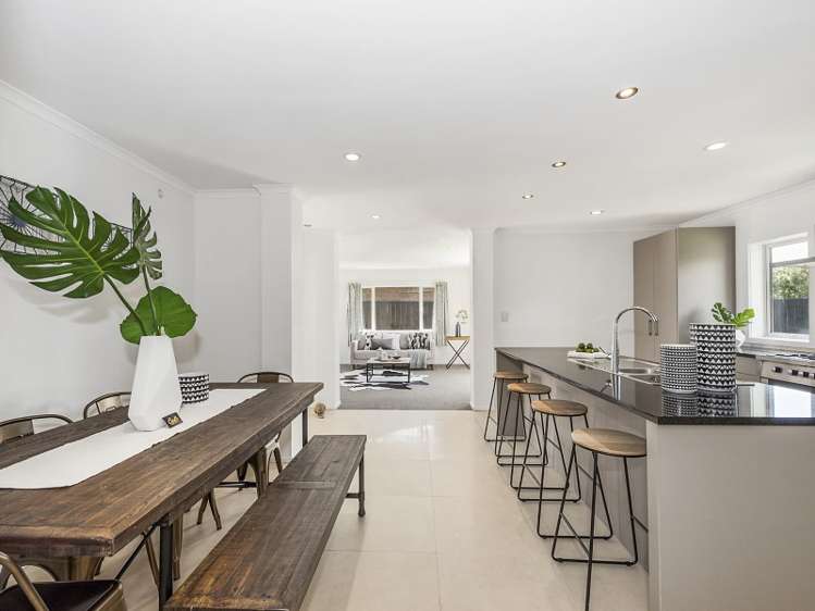 208 Saint James Drive Huntington_3