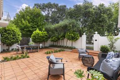 83A St Stephens Avenue_3