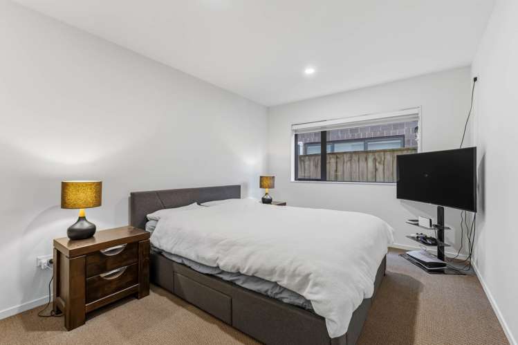 31 Agapanthus Place Flat Bush_12
