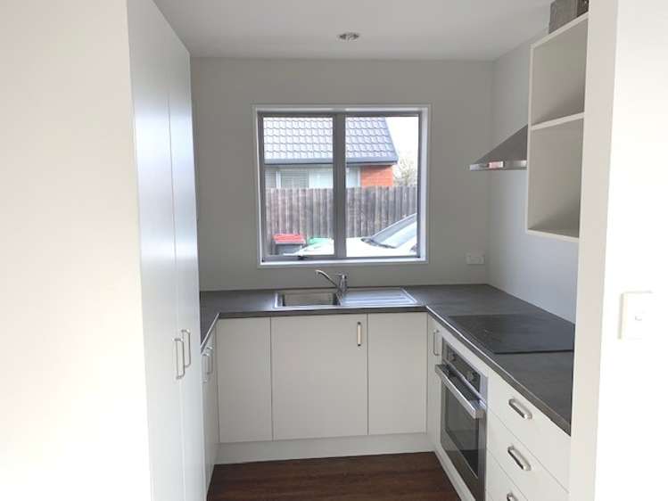 76 Disraeli Street 1380_1