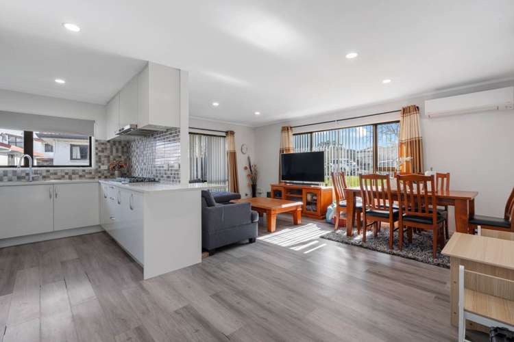 106b Beach Road Pahurehure_4