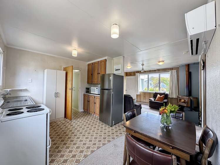 9 Maryburn Road Twizel_5